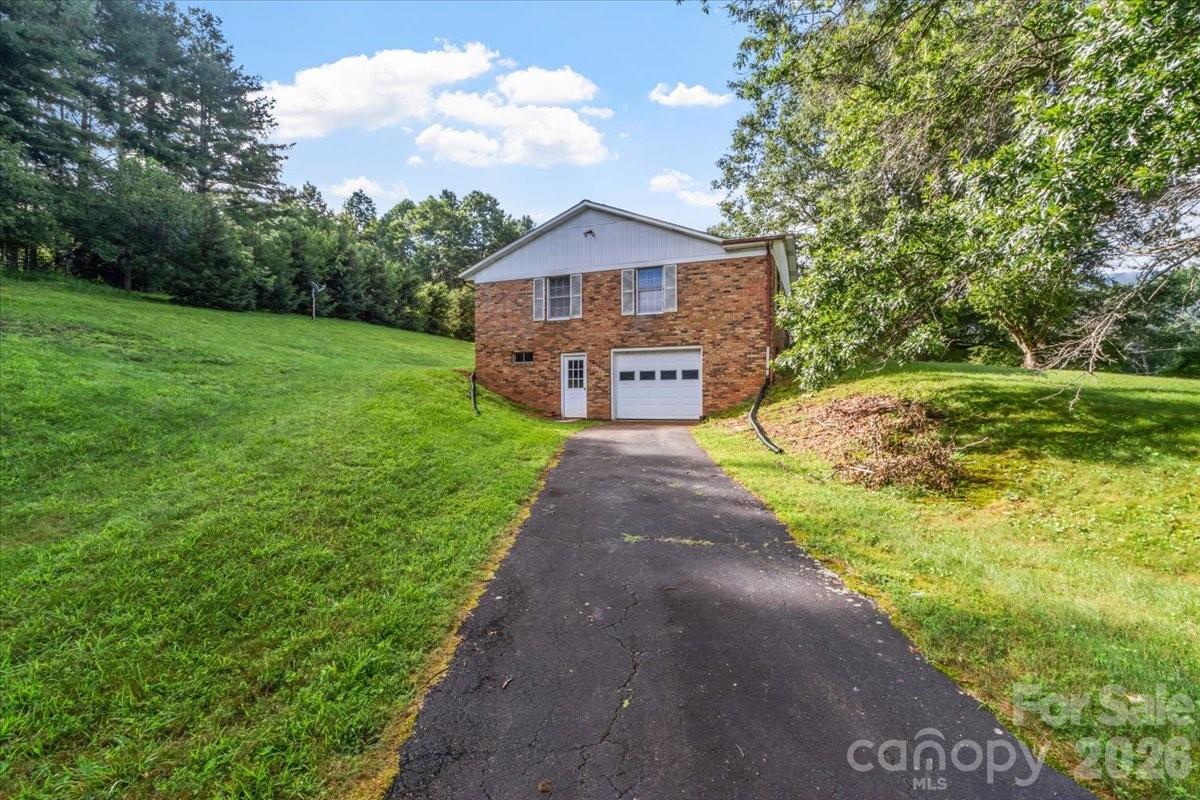 235 Rolling Ridge Loop