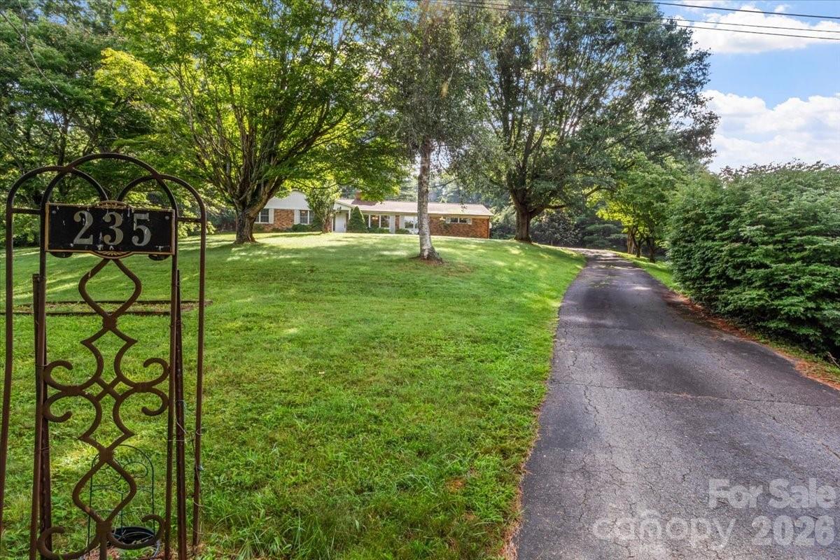 235 Rolling Ridge Loop
