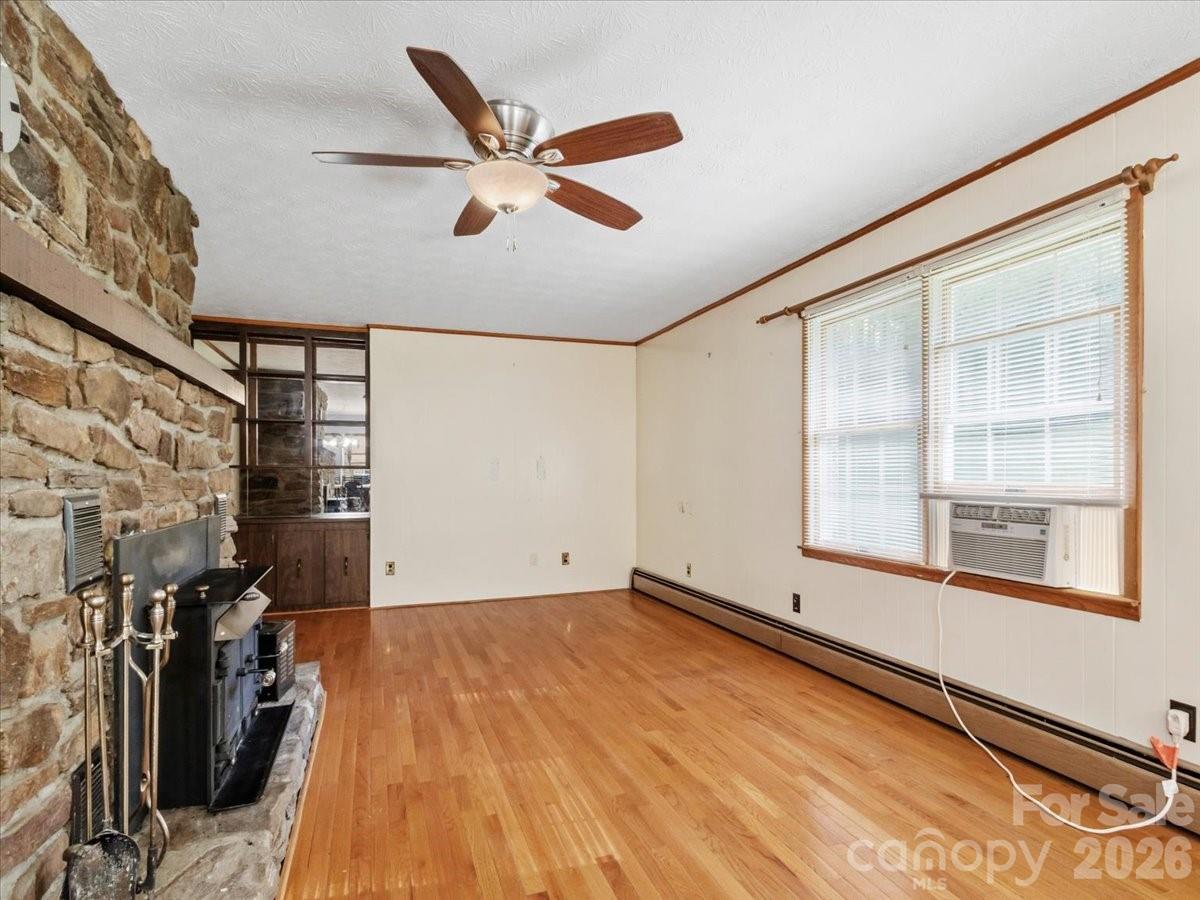 235 Rolling Ridge Loop