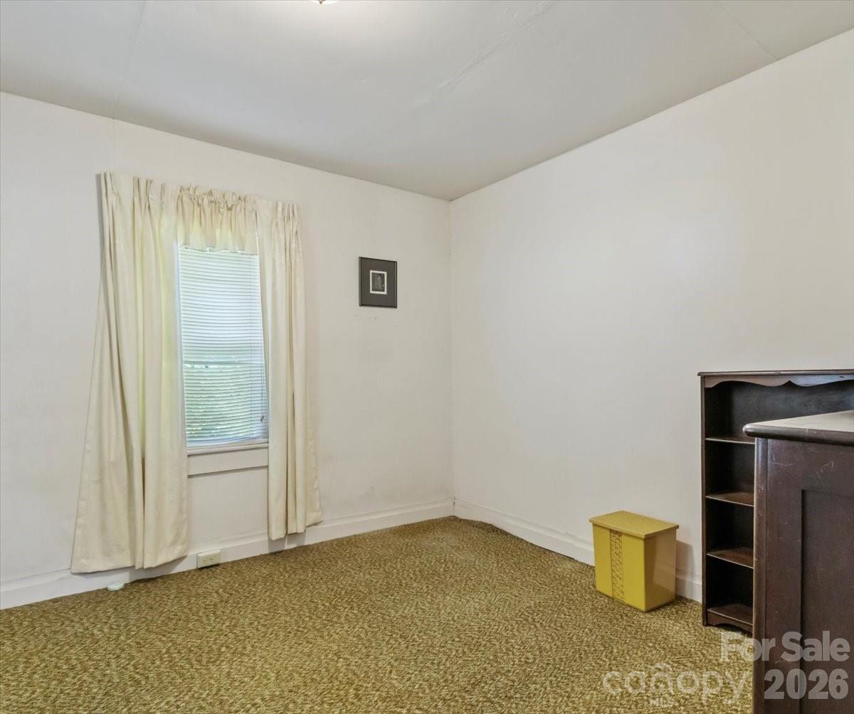 659 Newdale Church Road