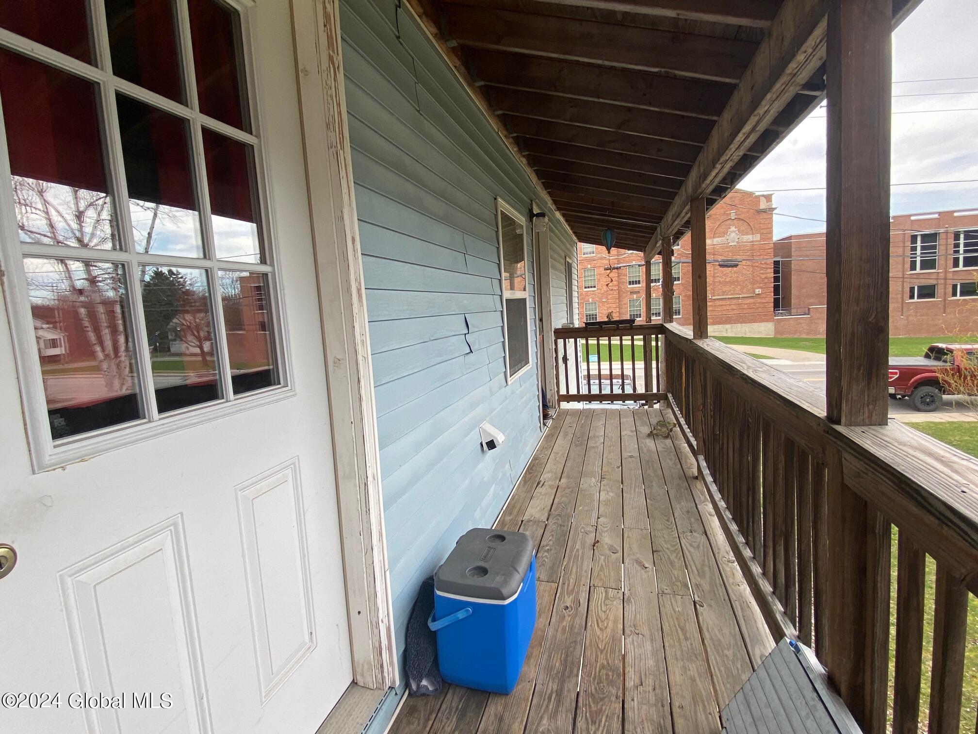 8 Calkins Place
