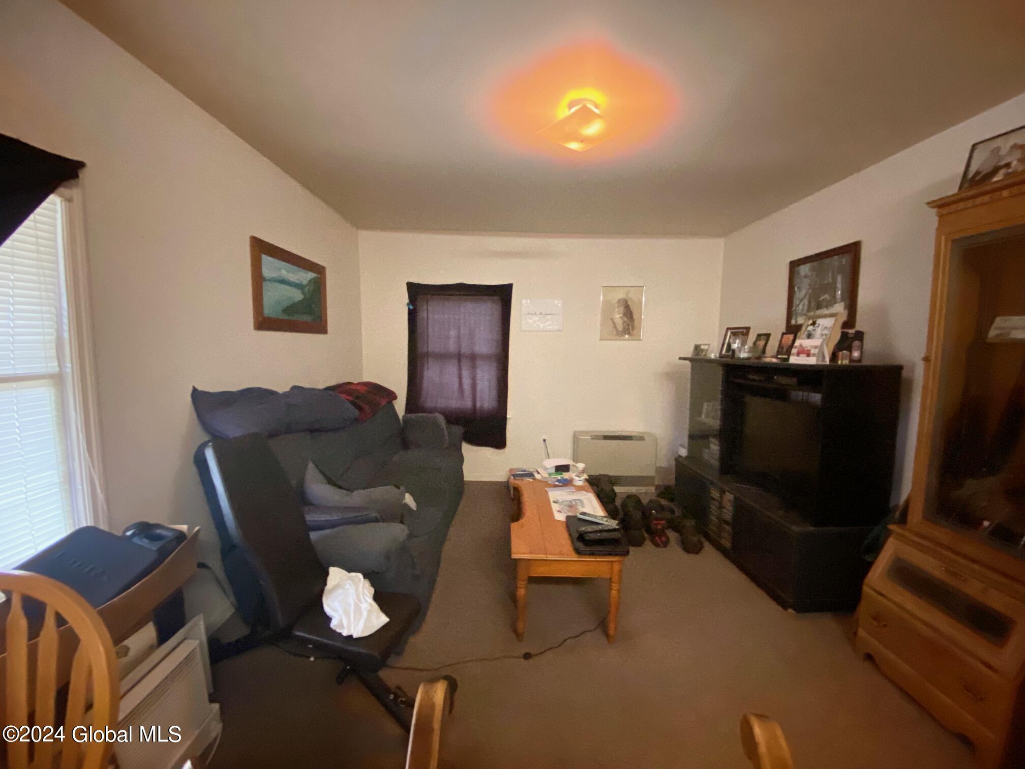 8 Calkins Place
