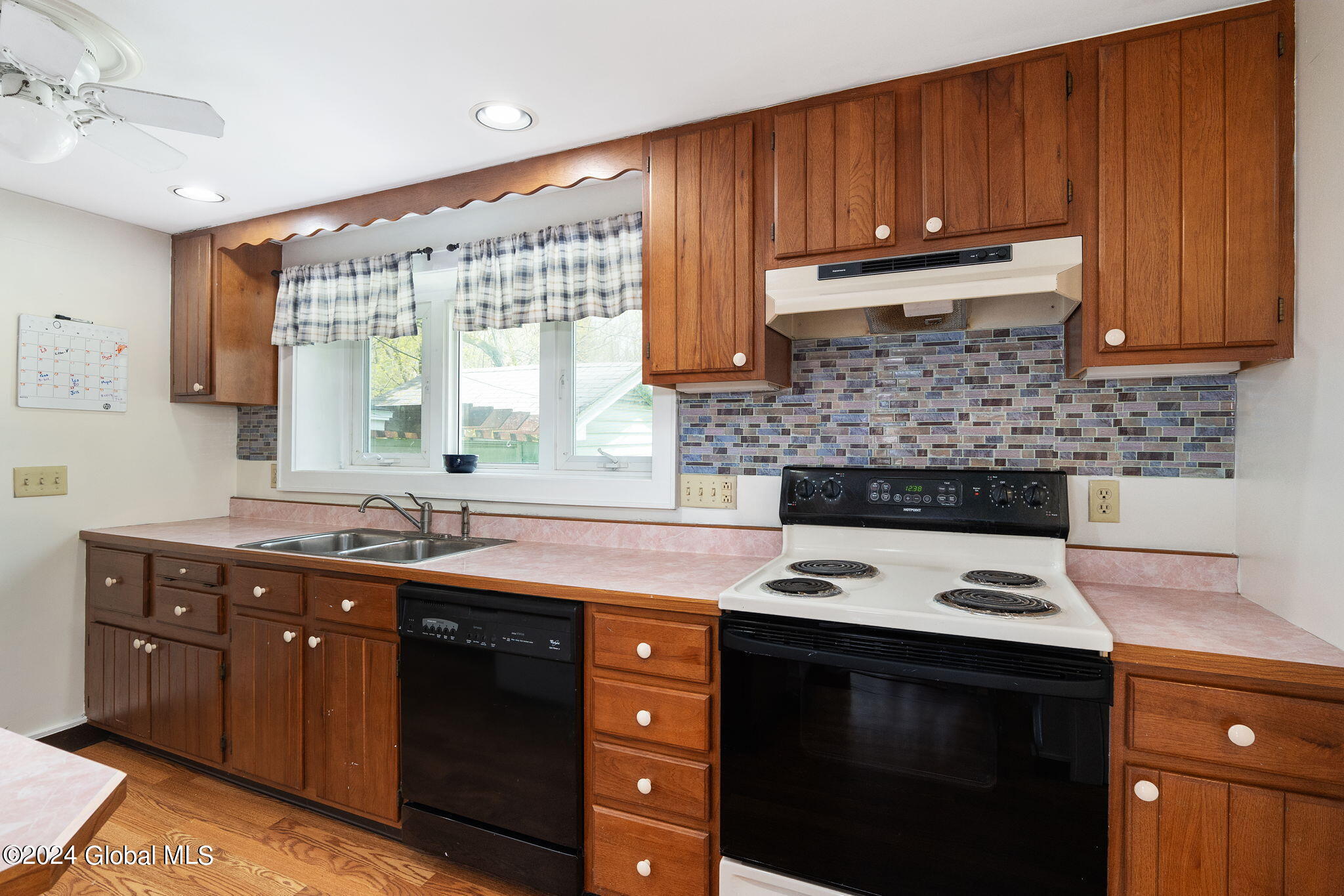106 Jefferson Avenue