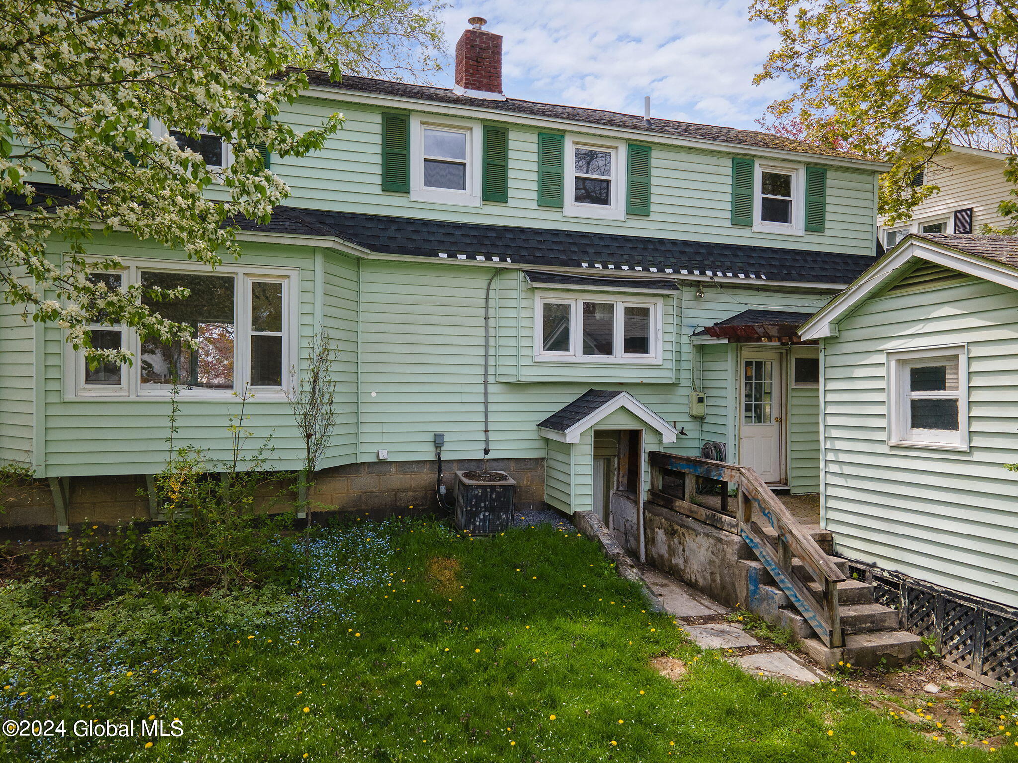 106 Jefferson Avenue