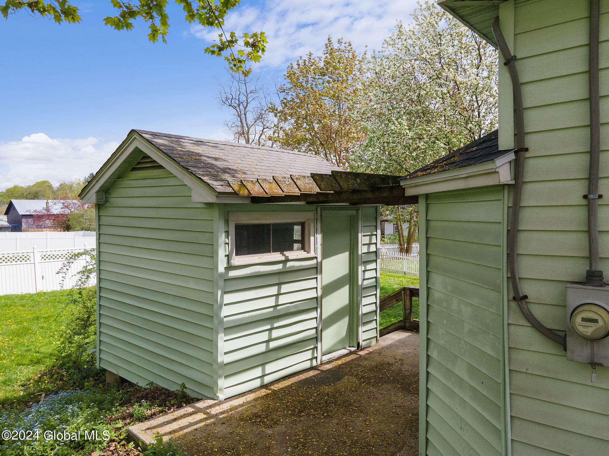 106 Jefferson Avenue