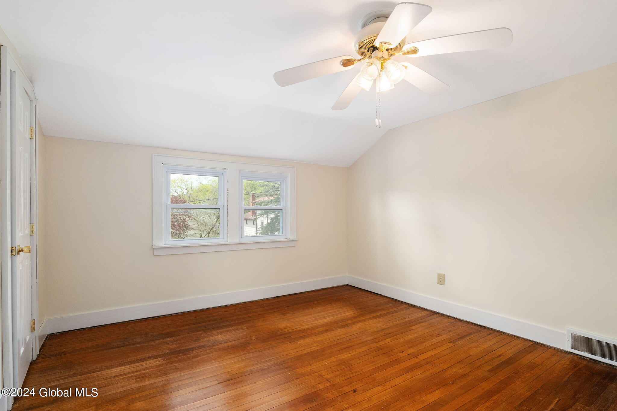 106 Jefferson Avenue