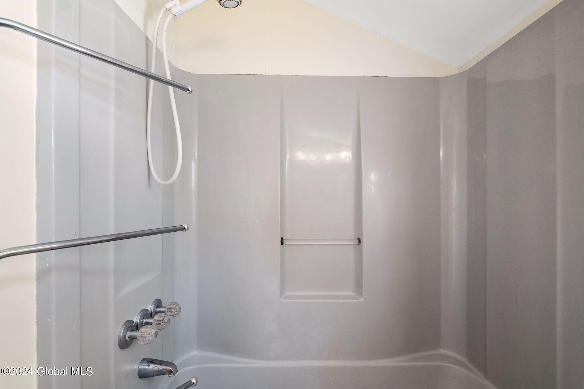 106 Jefferson Avenue