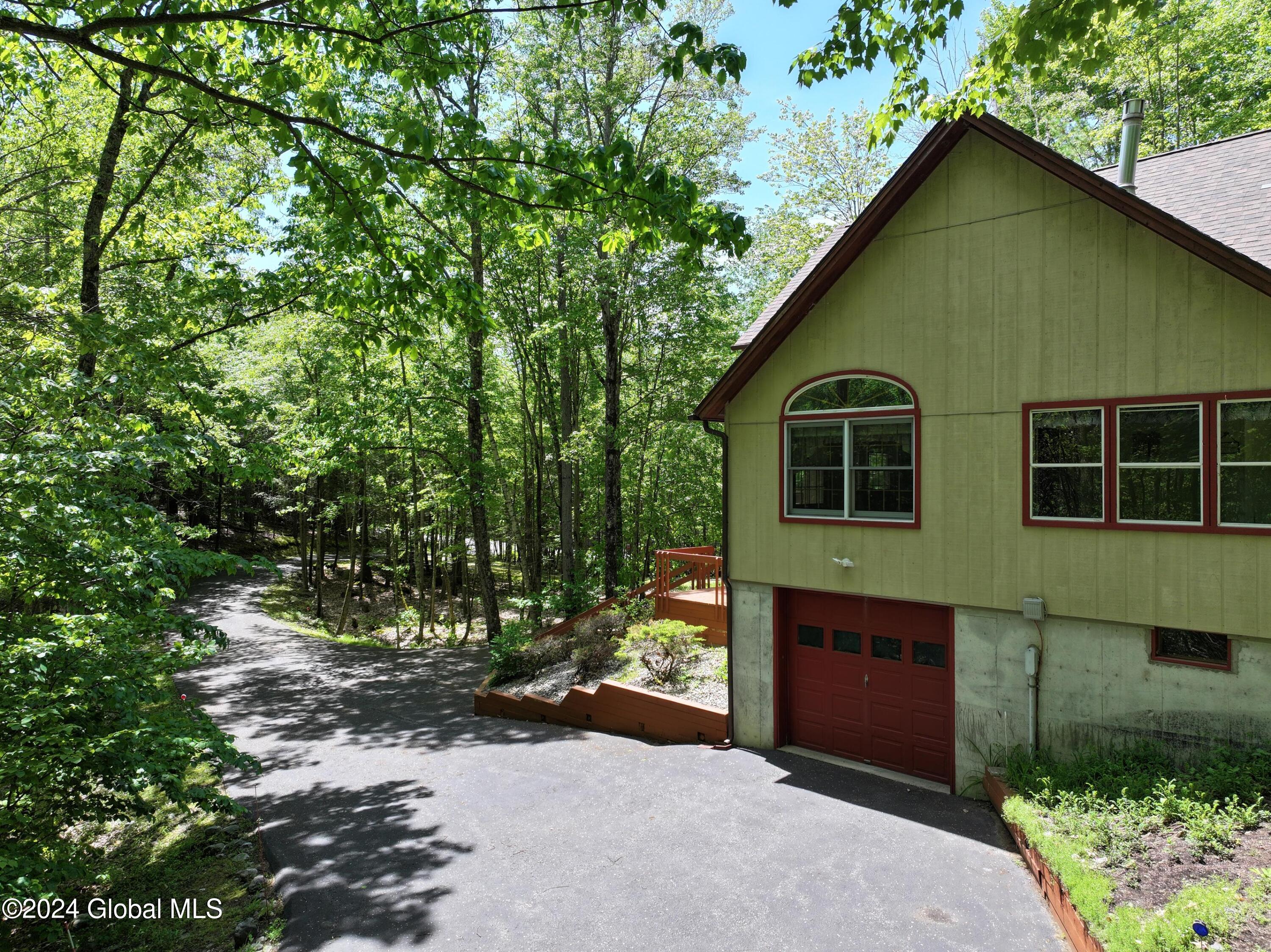 84 Pine Orchard Road