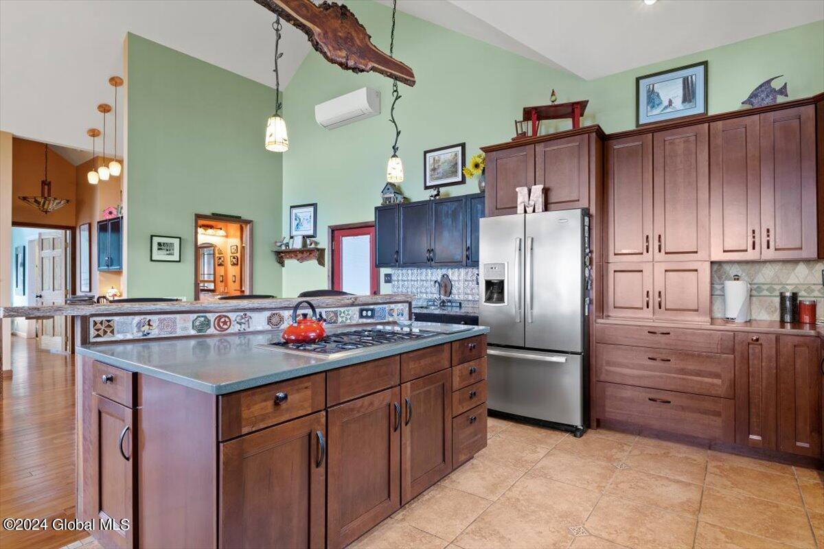 6510 Royal Anchorage Way