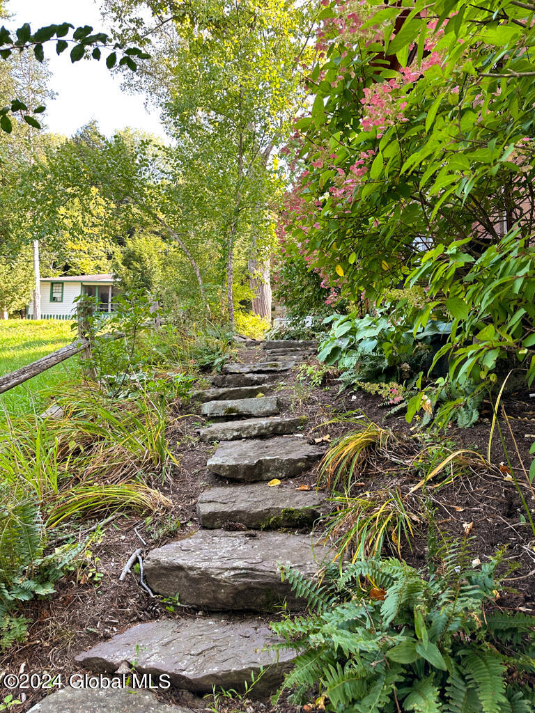 2126 Black Point Road