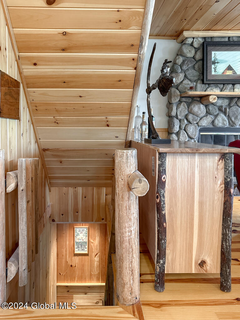 2126 Black Point Road