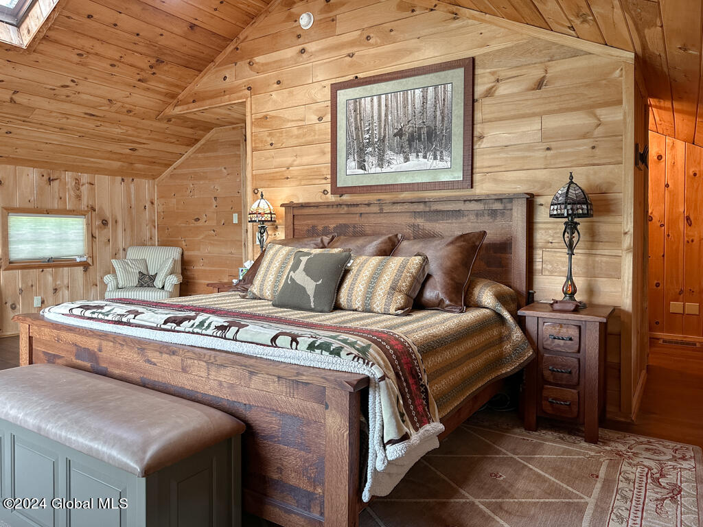 2126 Black Point Road