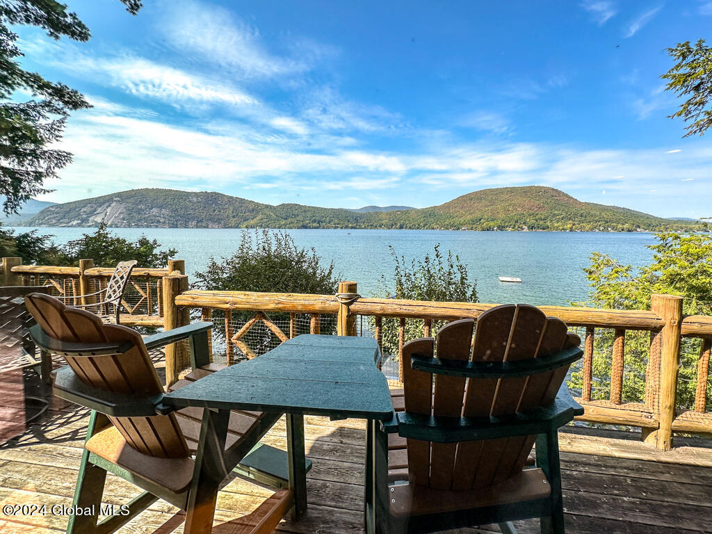 2126 Black Point Road