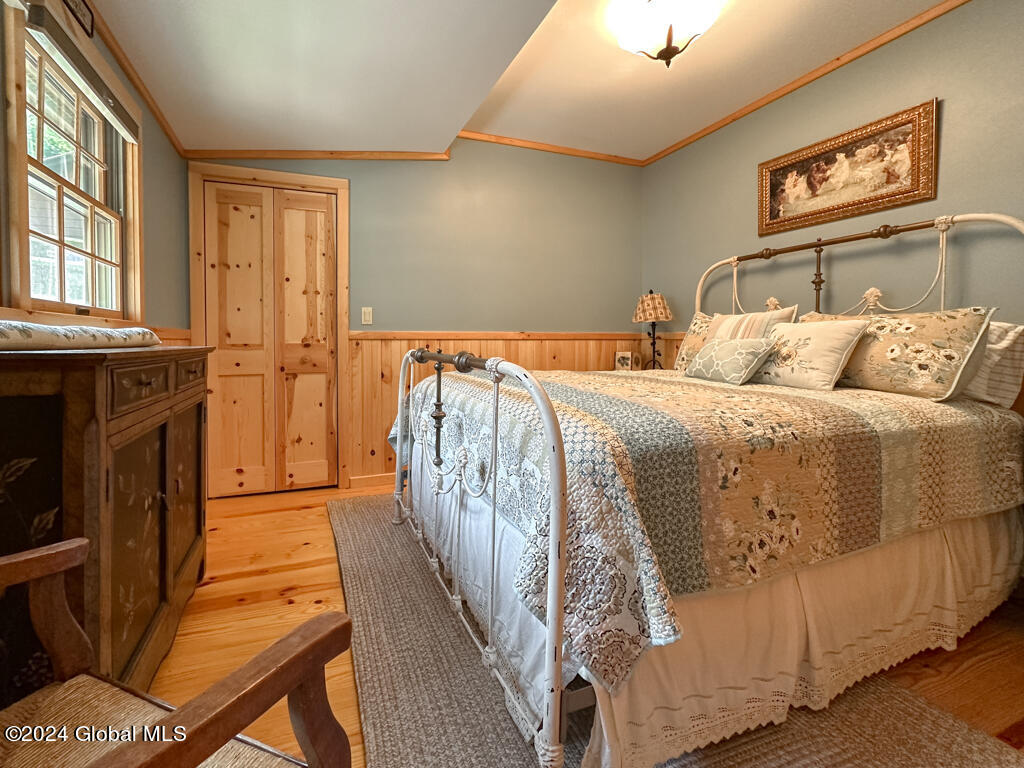 2126 Black Point Road