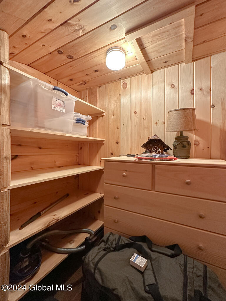 2126 Black Point Road