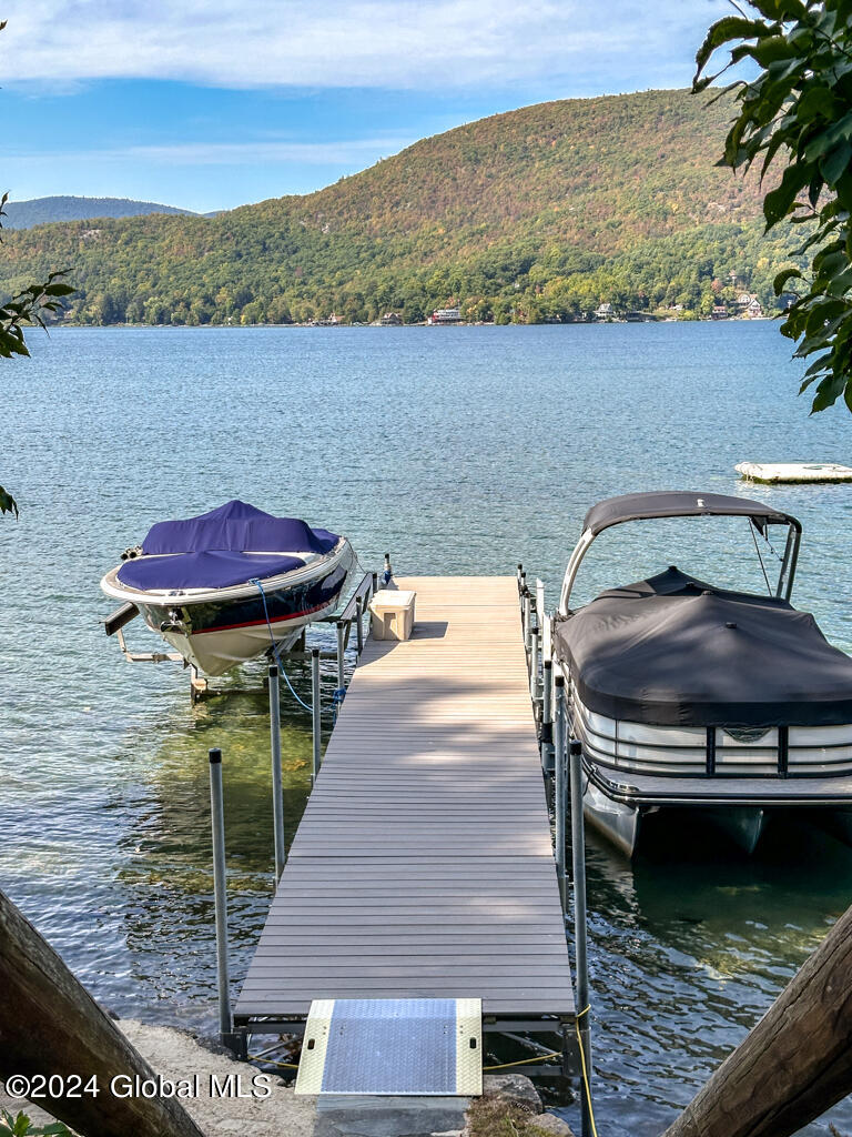 2126 Black Point Road