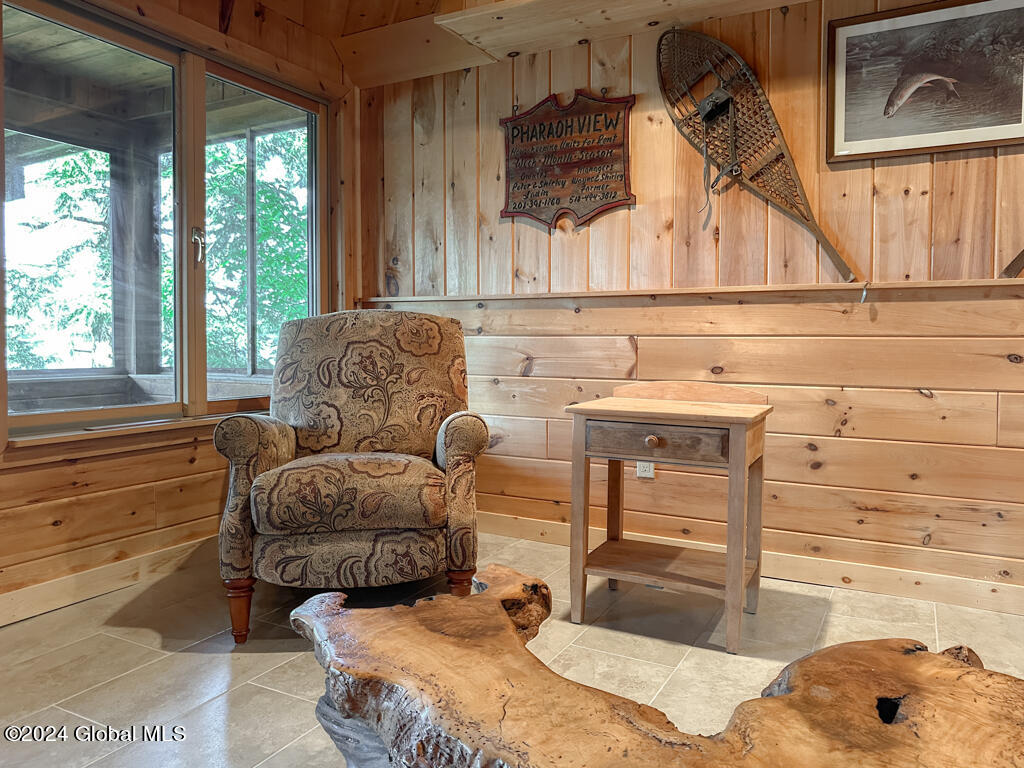 2126 Black Point Road