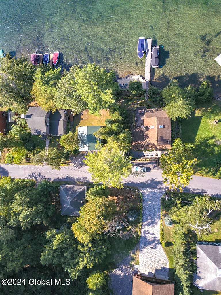 2126 Black Point Road