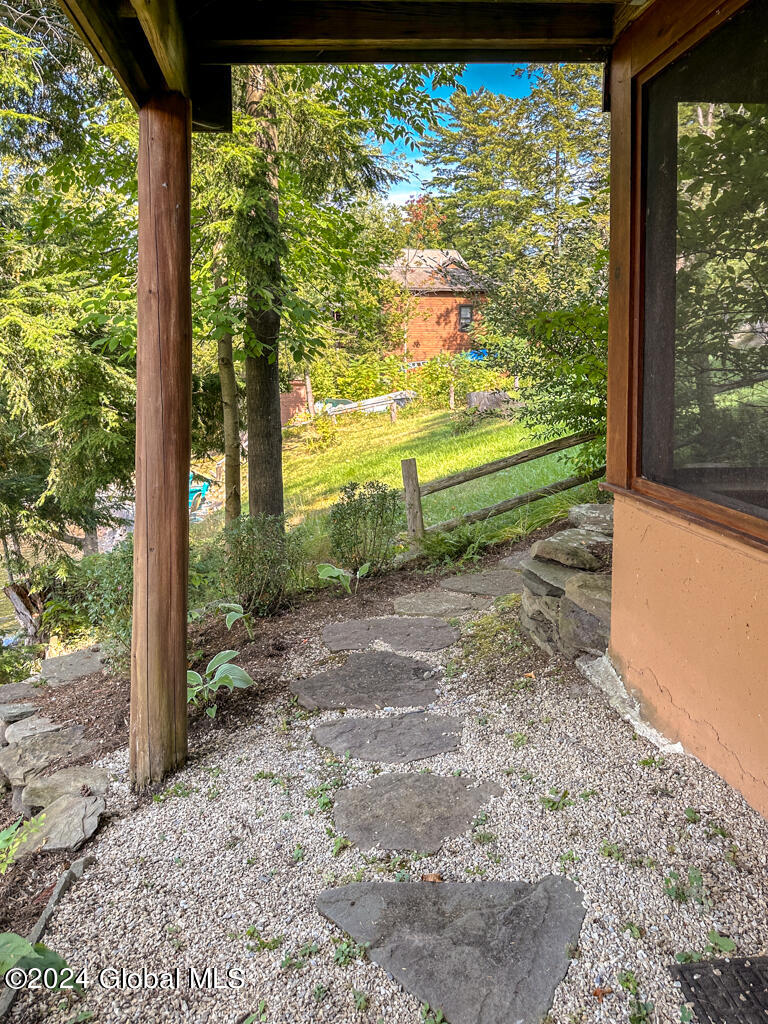 2126 Black Point Road