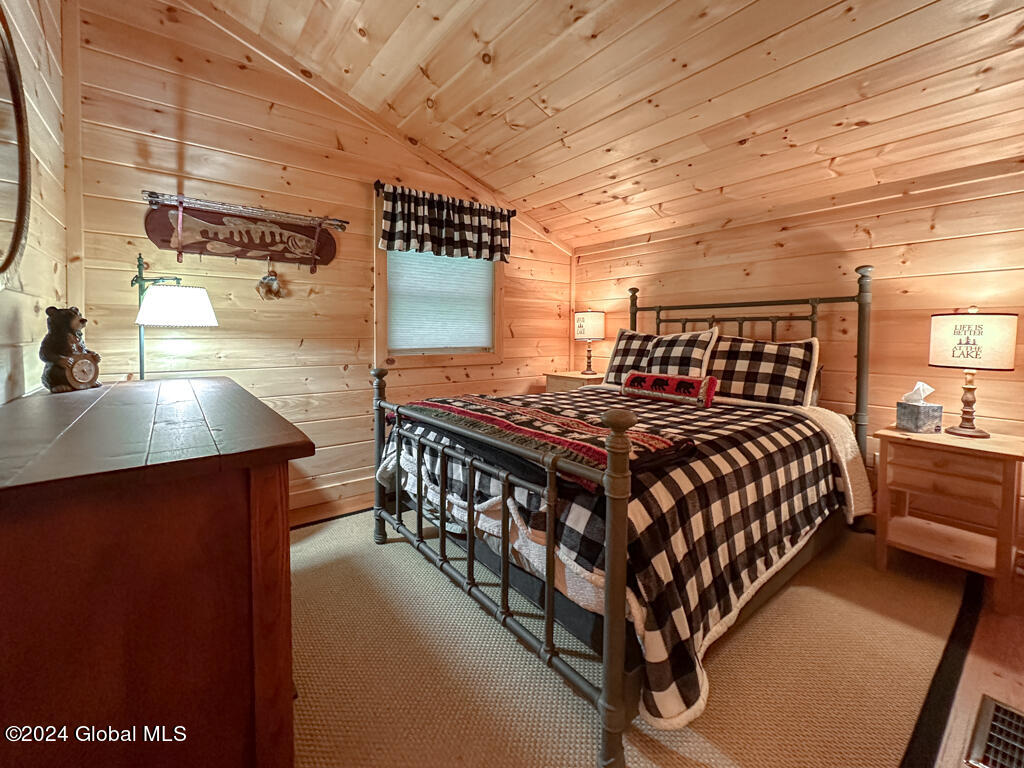 2126 Black Point Road