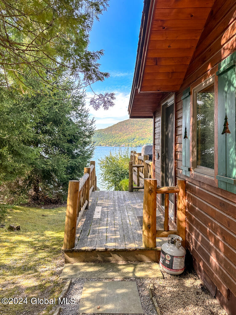 2126 Black Point Road