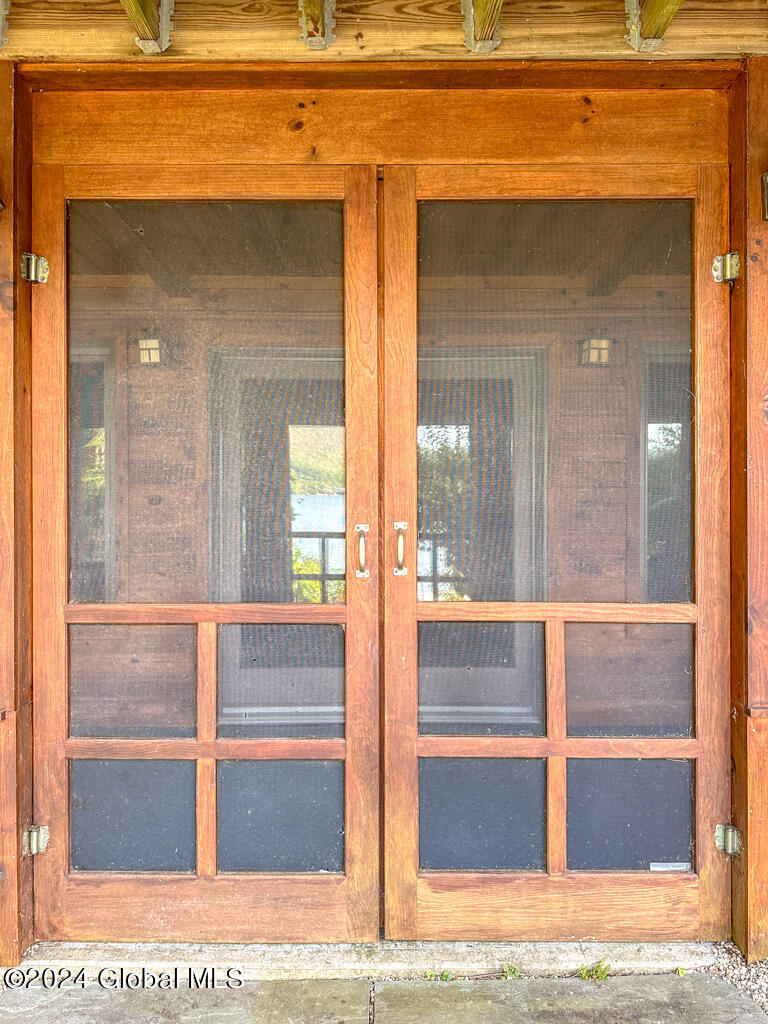 2126 Black Point Road