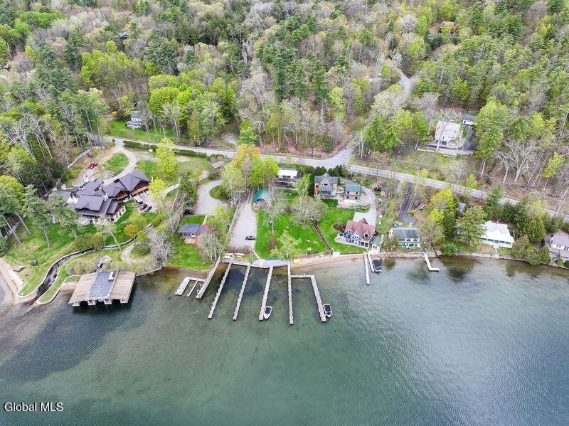6 Lake Forest Lane