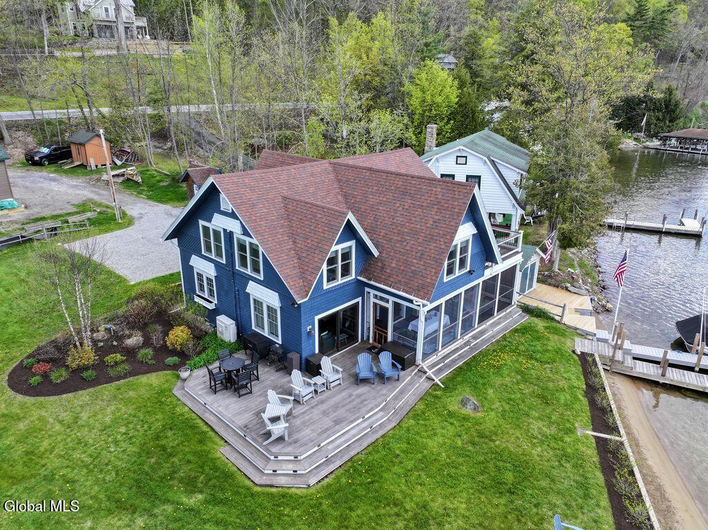 6 Lake Forest Lane