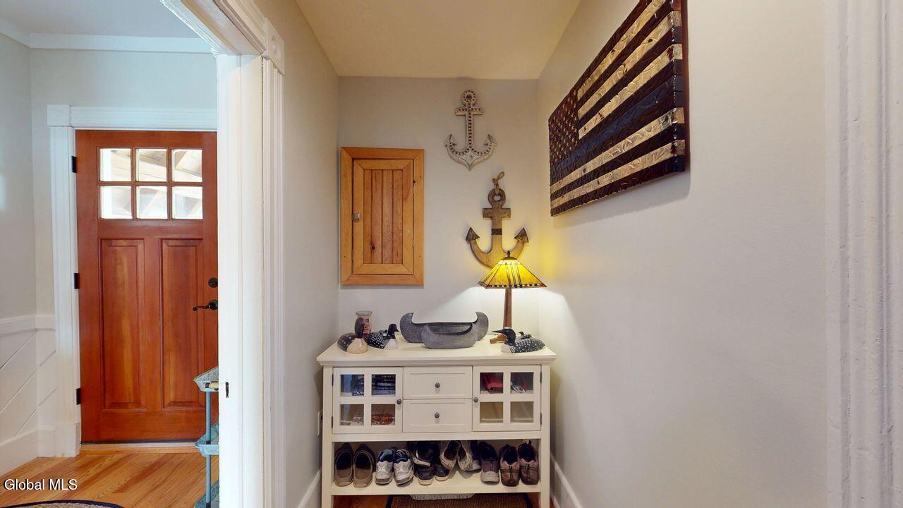 6 Lake Forest Lane