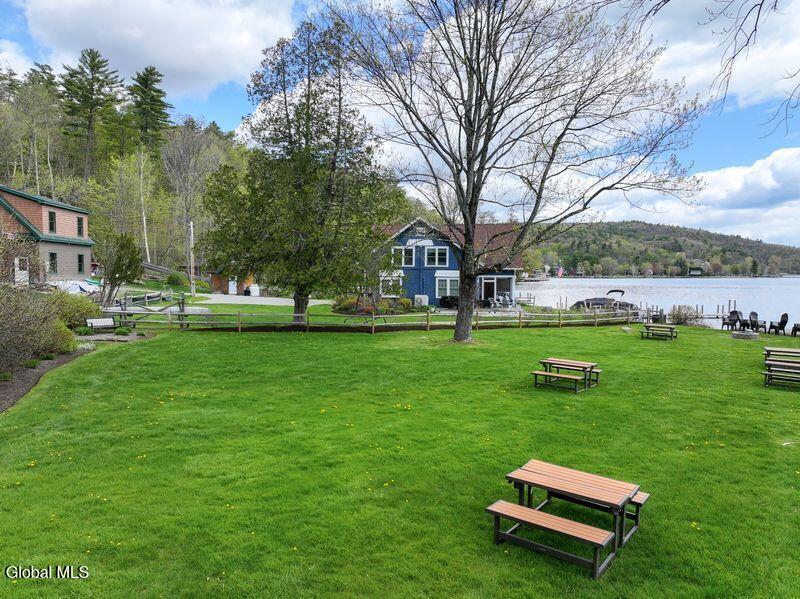 6 Lake Forest Lane