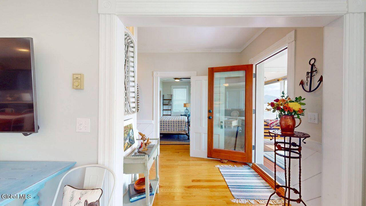 6 Lake Forest Lane