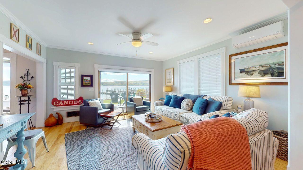 6 Lake Forest Lane