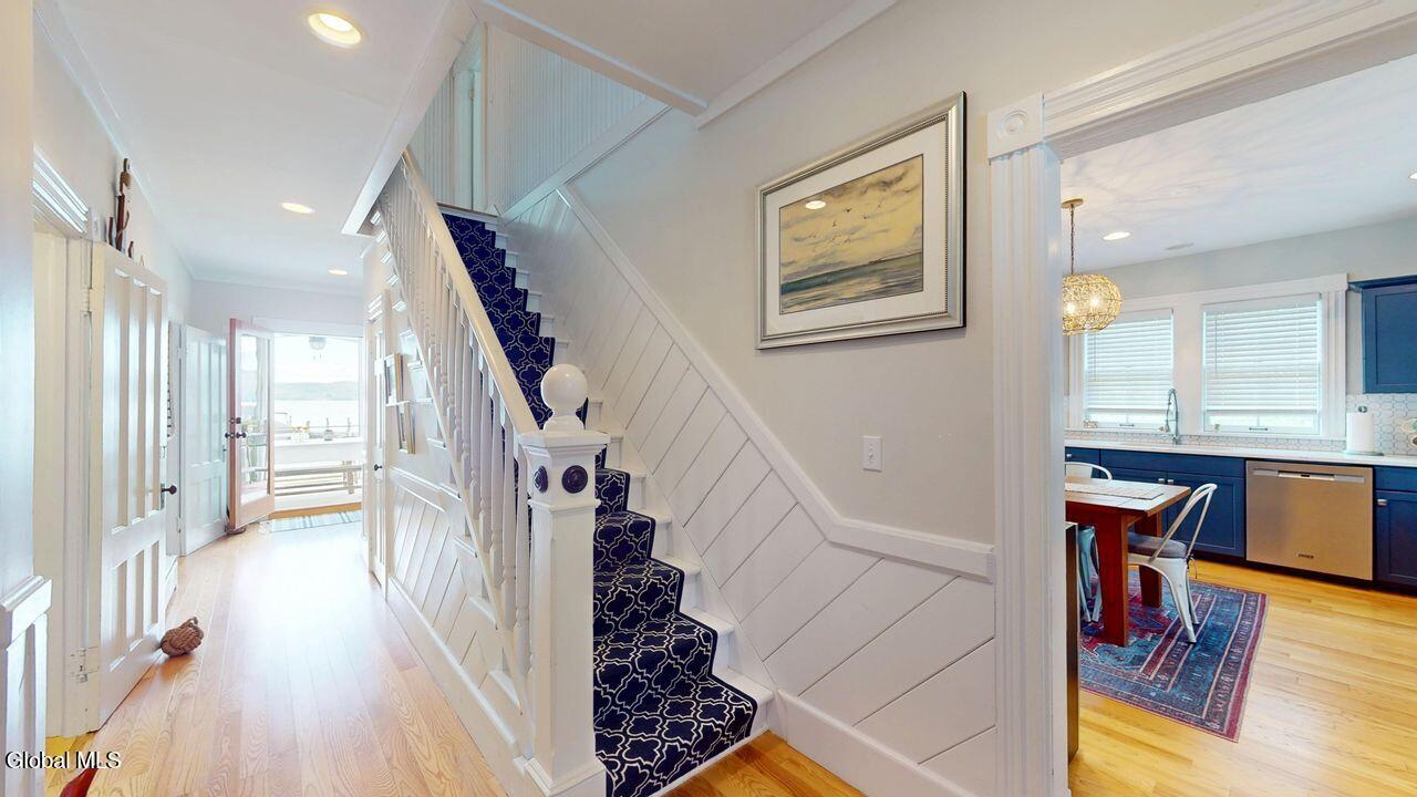 6 Lake Forest Lane