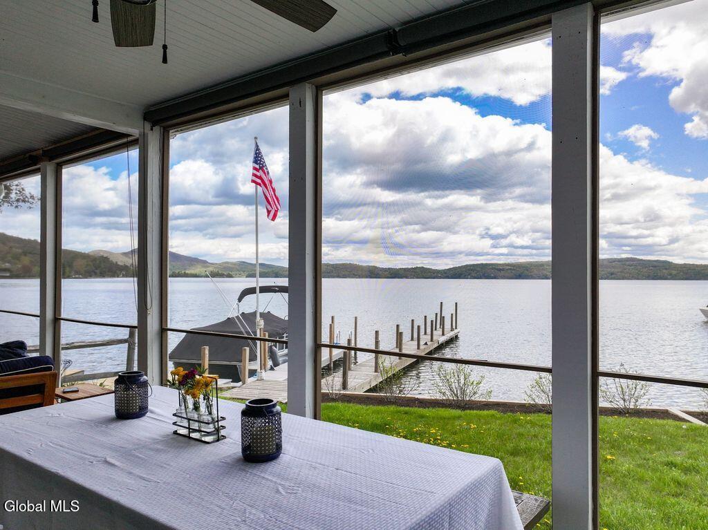 6 Lake Forest Lane