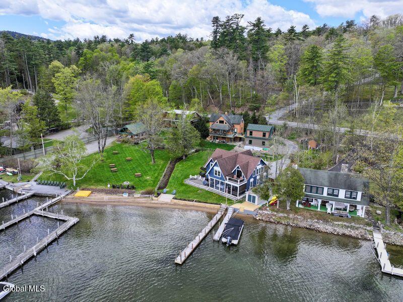 6 Lake Forest Lane