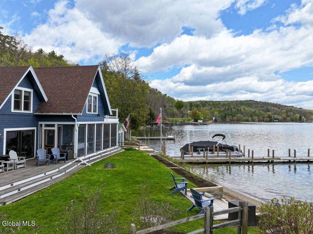 6 Lake Forest Lane