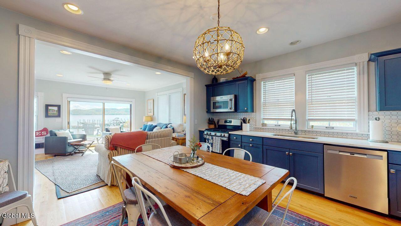 6 Lake Forest Lane