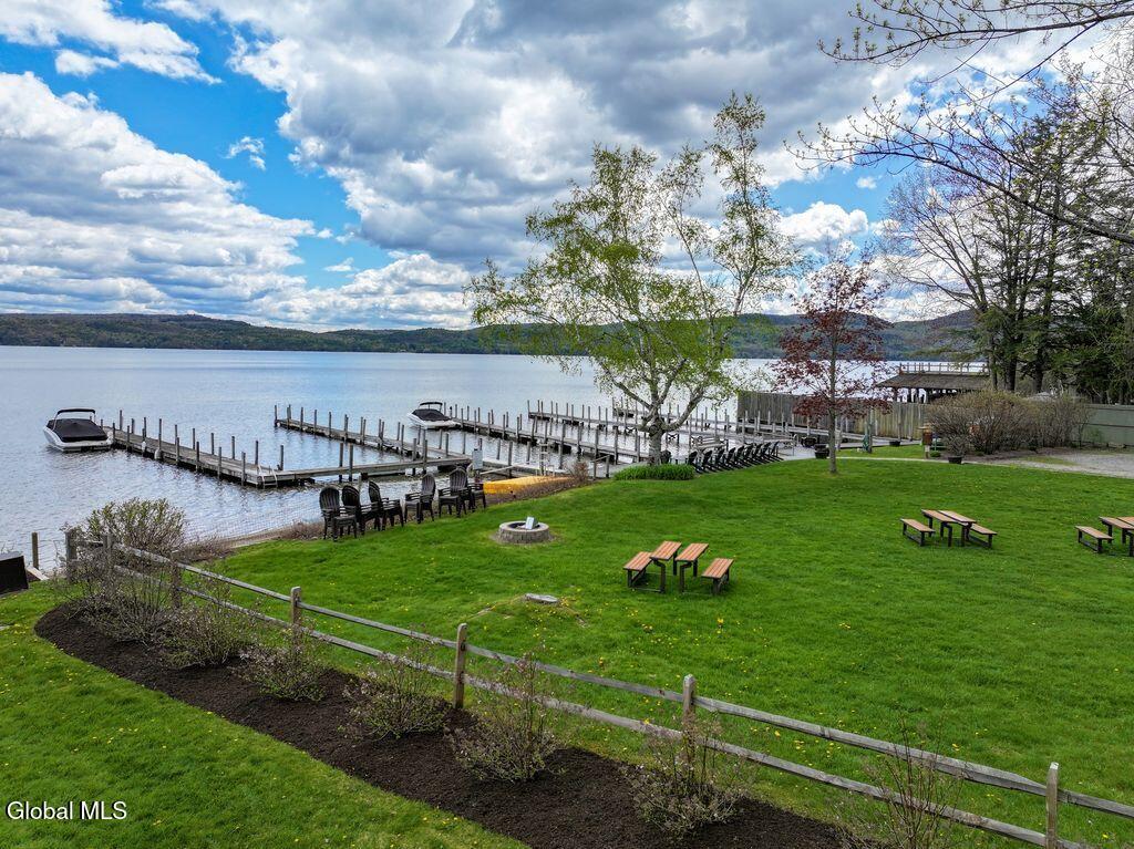 6 Lake Forest Lane
