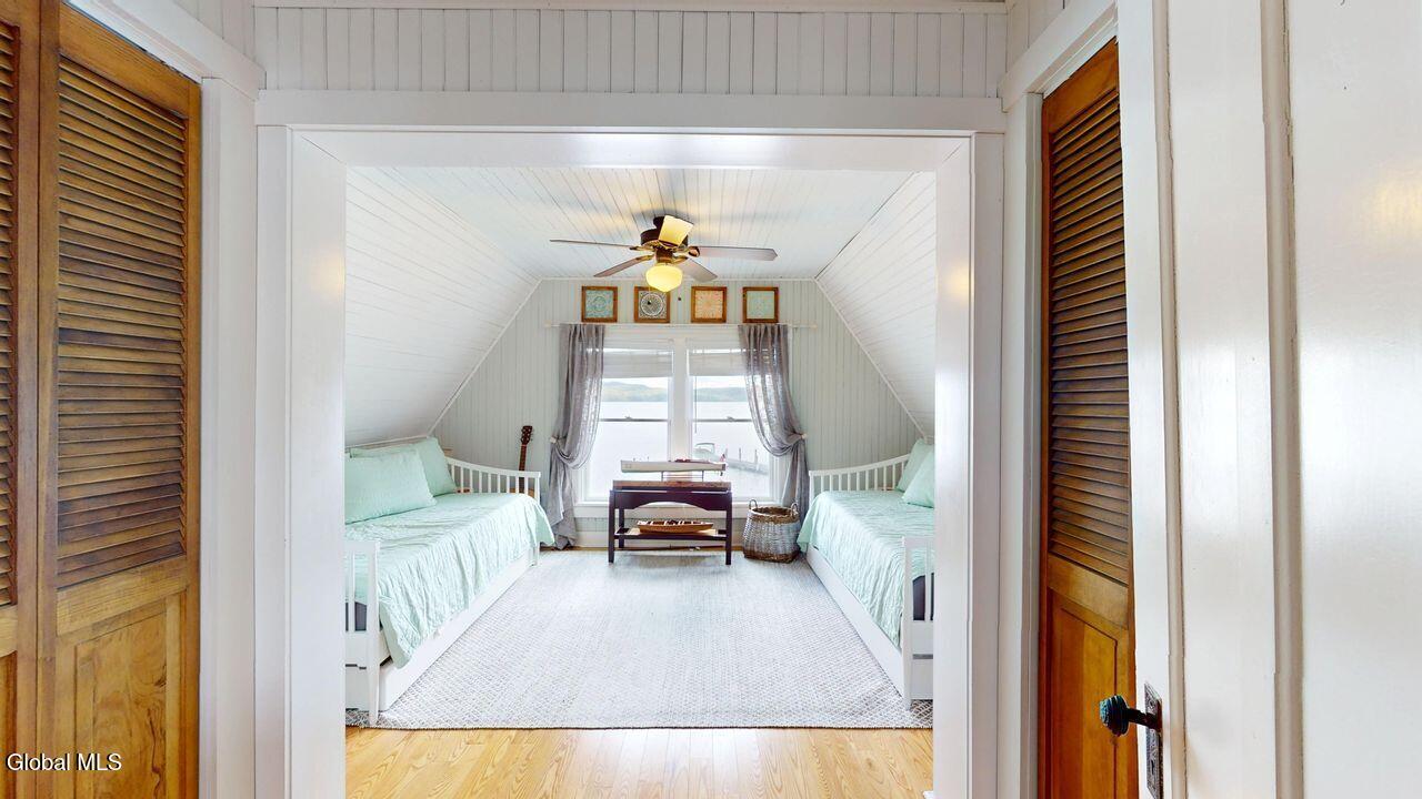 6 Lake Forest Lane