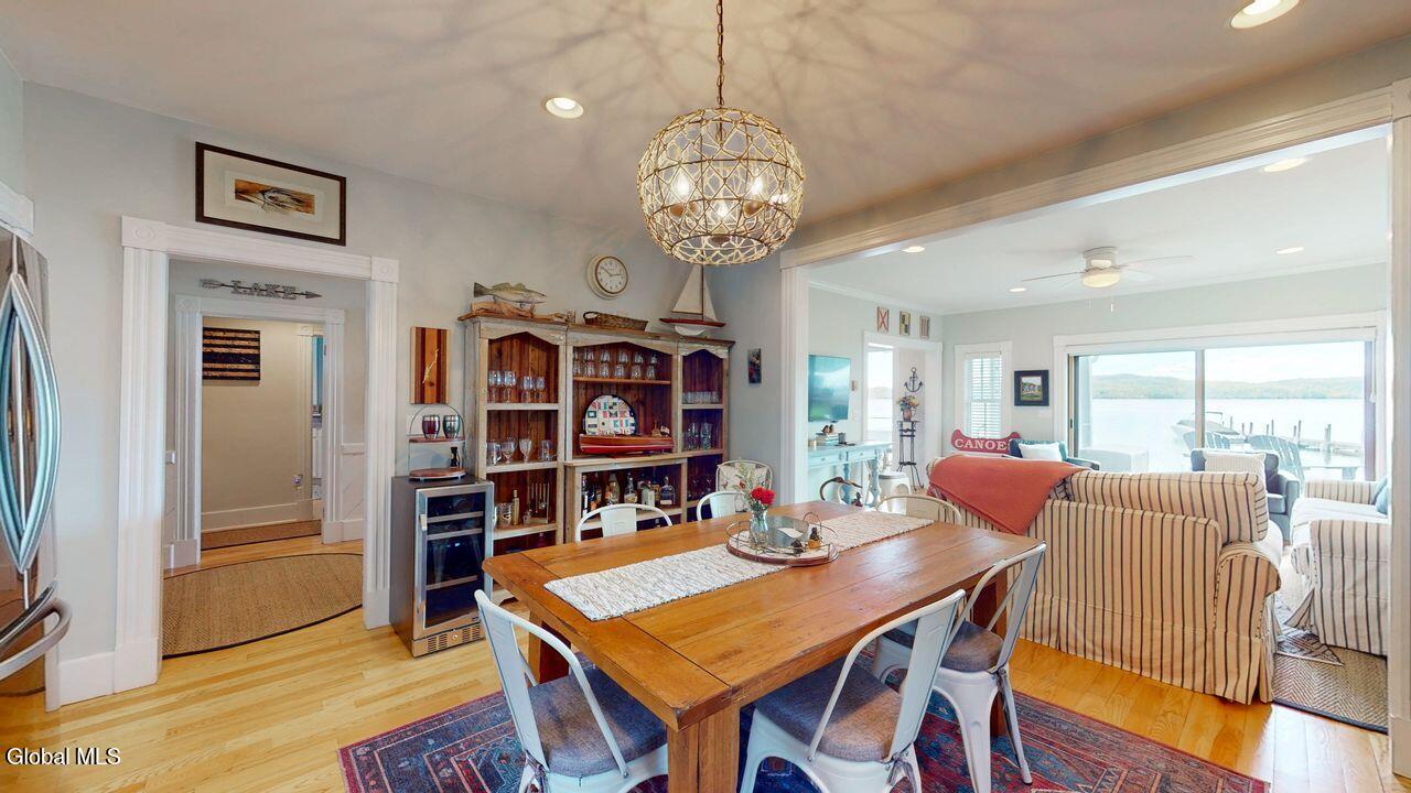 6 Lake Forest Lane