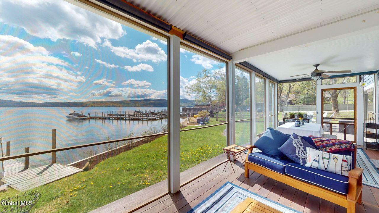 6 Lake Forest Lane