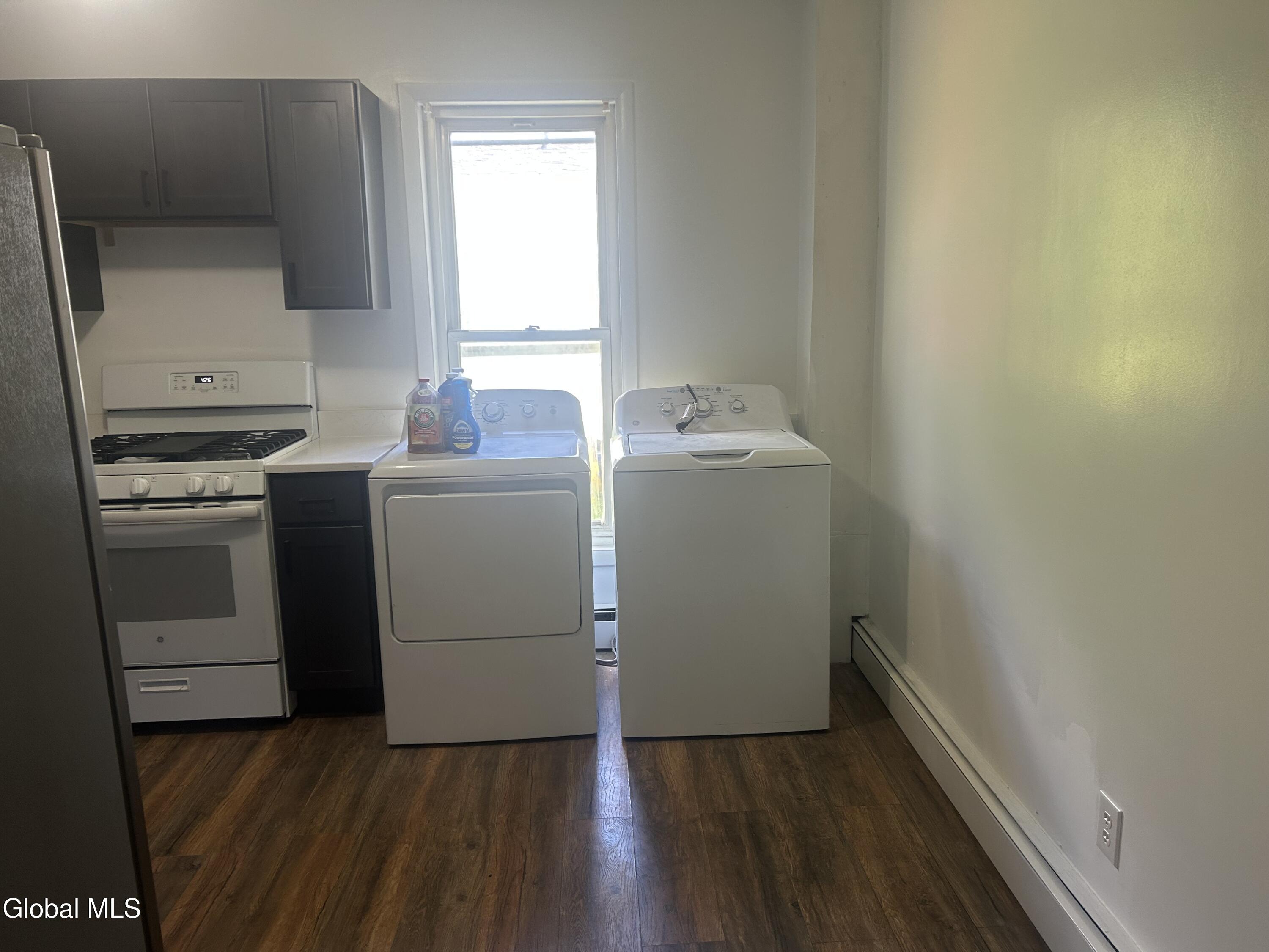 44 Montcalm Street, 1