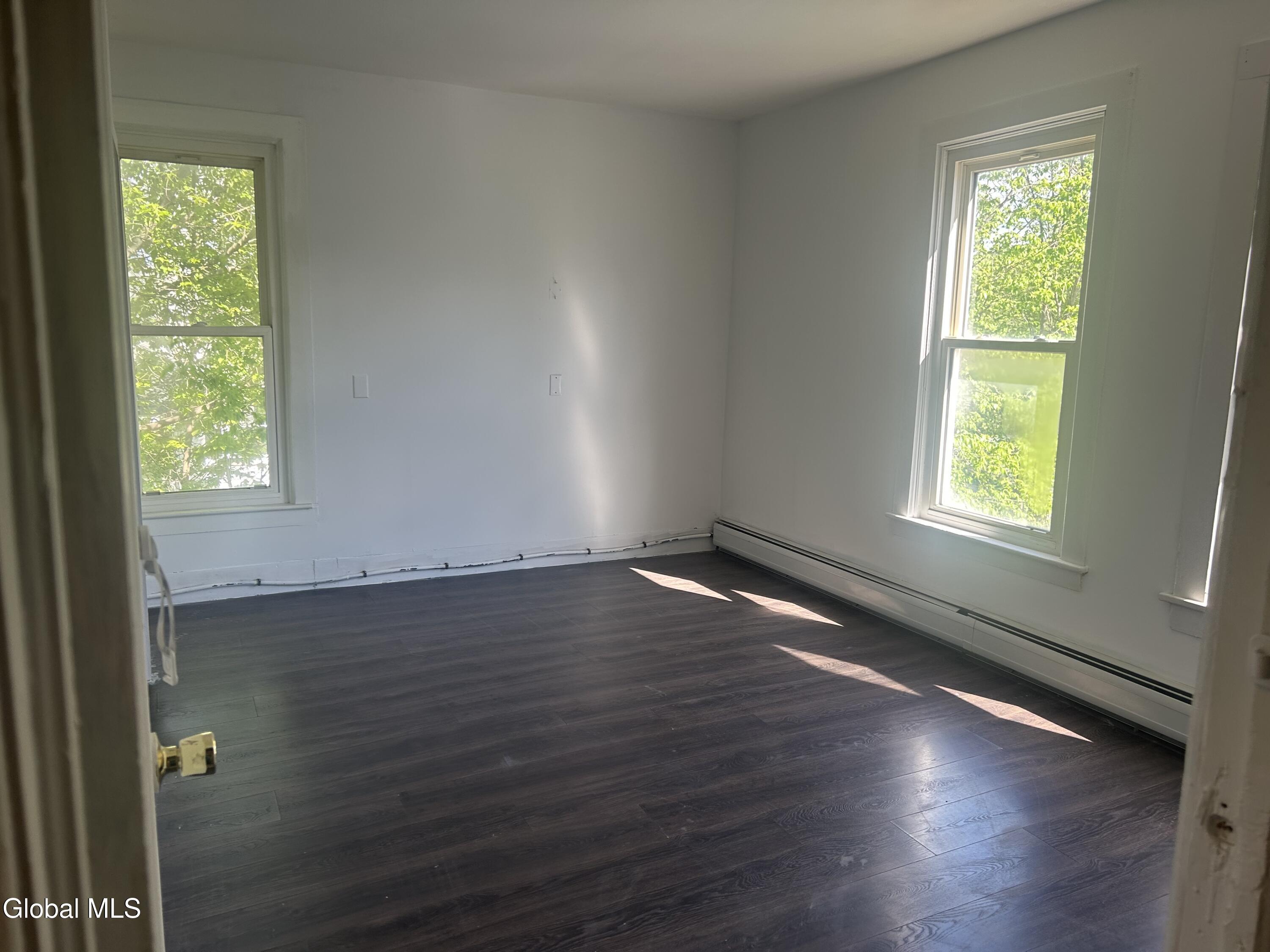 44 Montcalm Street, 1
