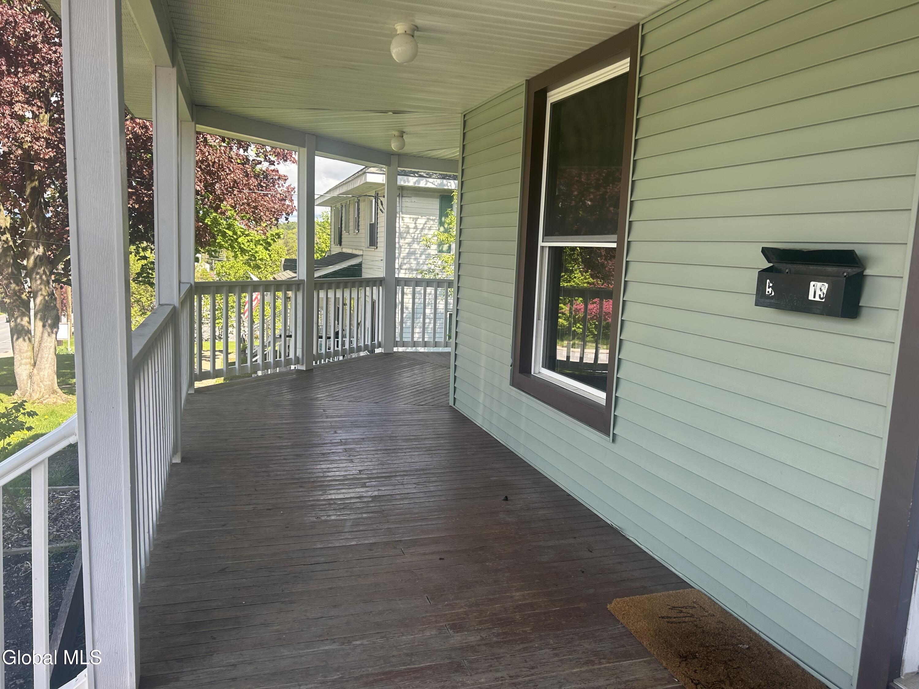 44 Montcalm Street, 1
