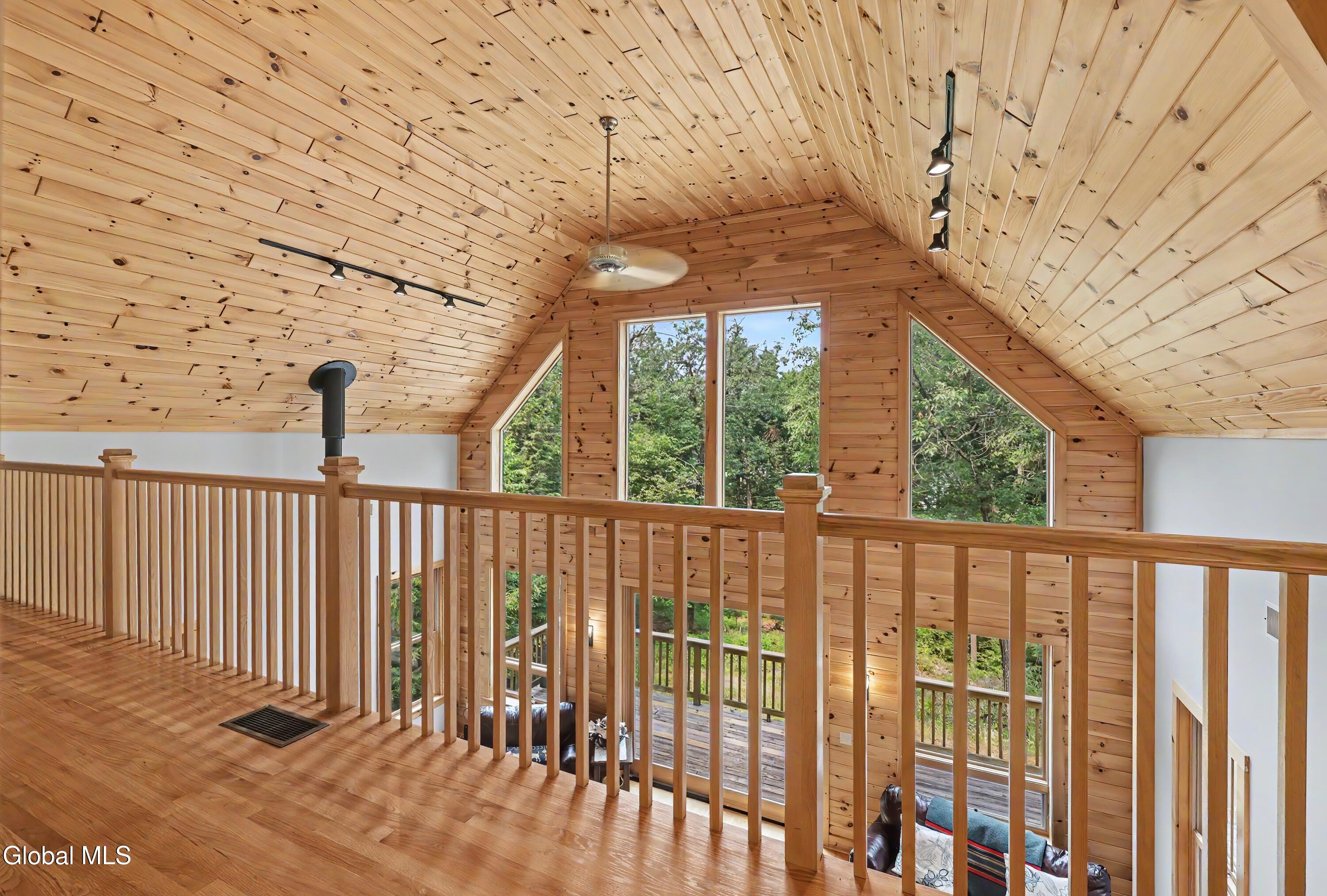7 White Birch Way