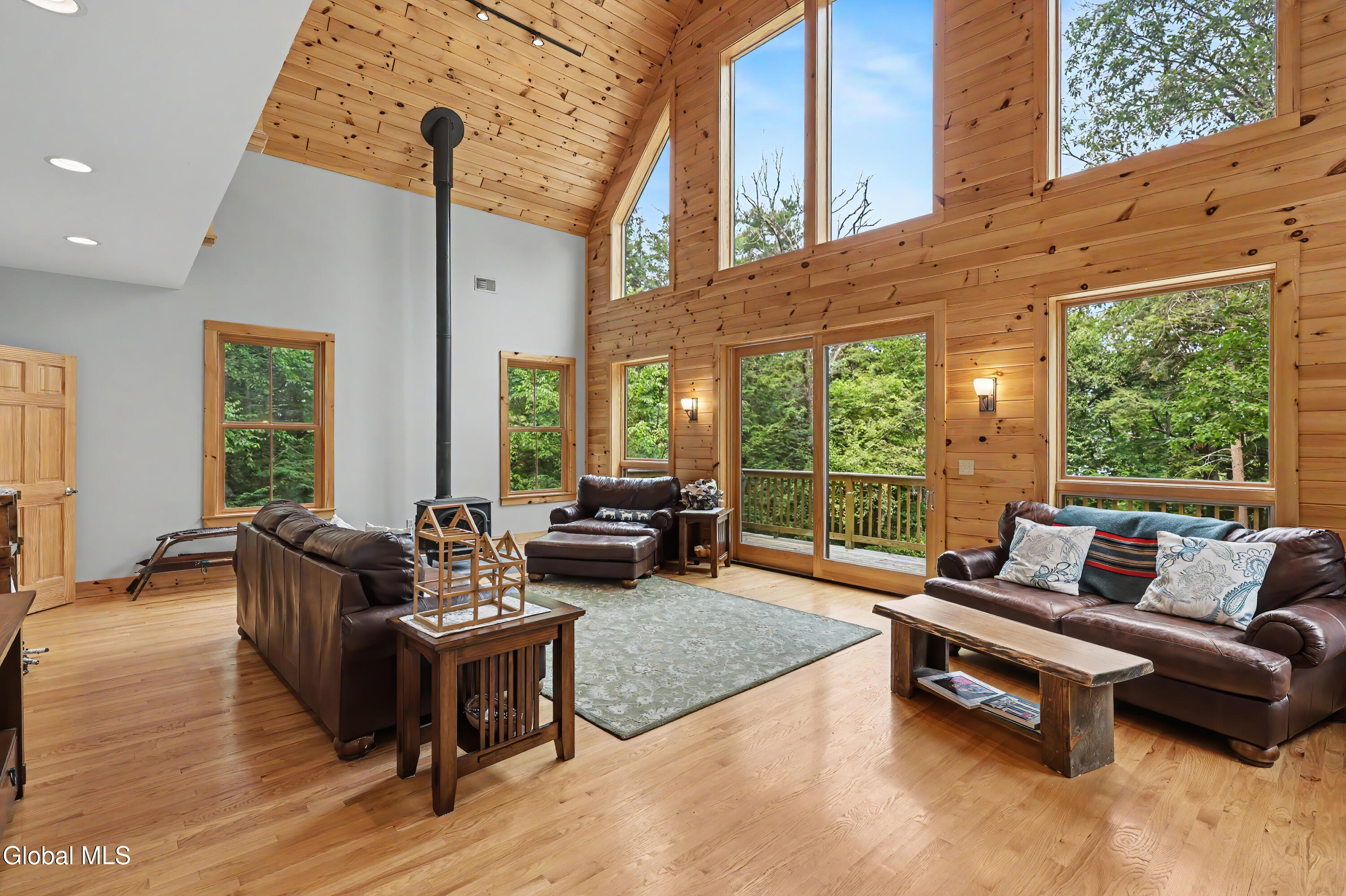 7 White Birch Way