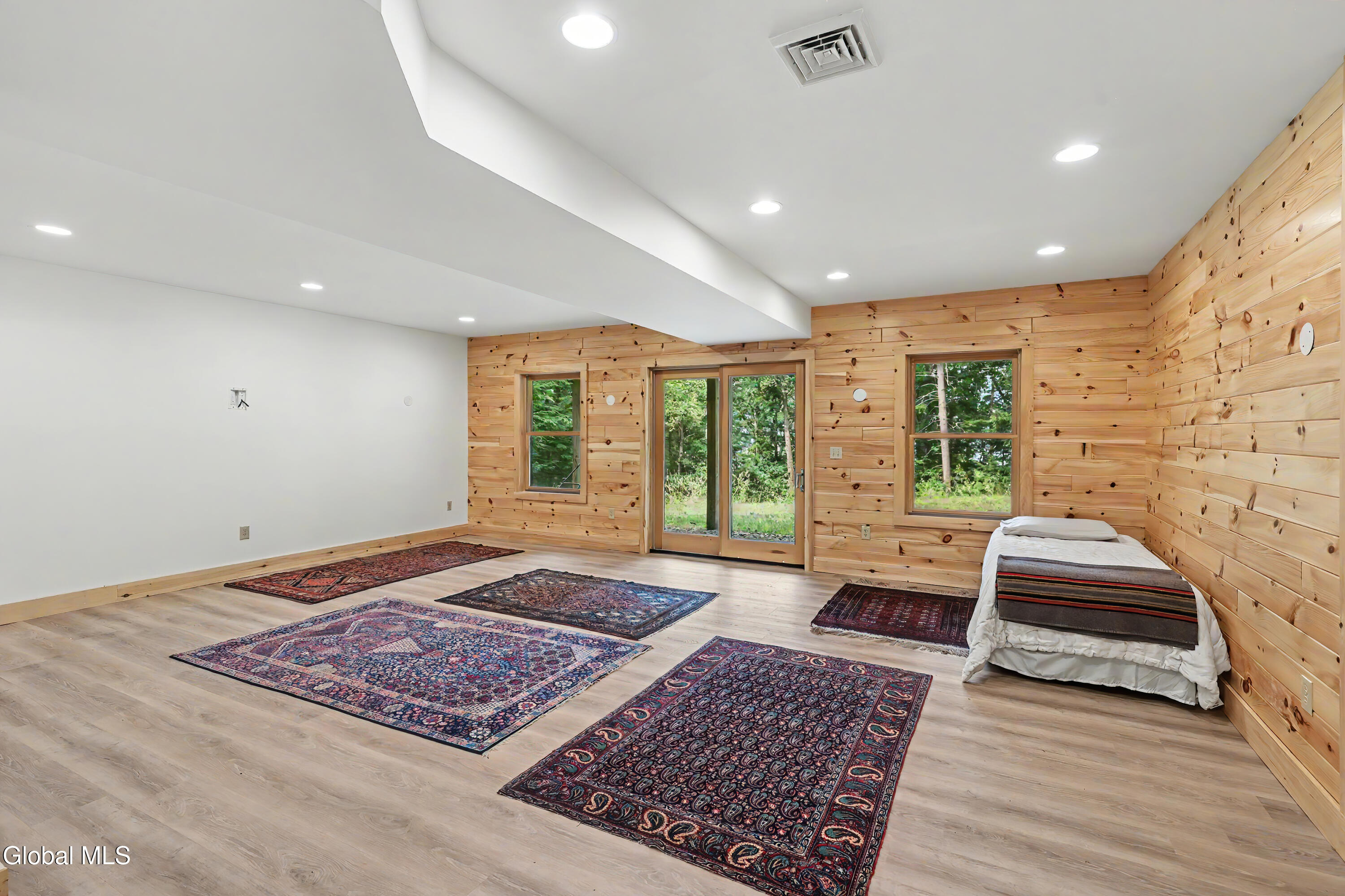 7 White Birch Way