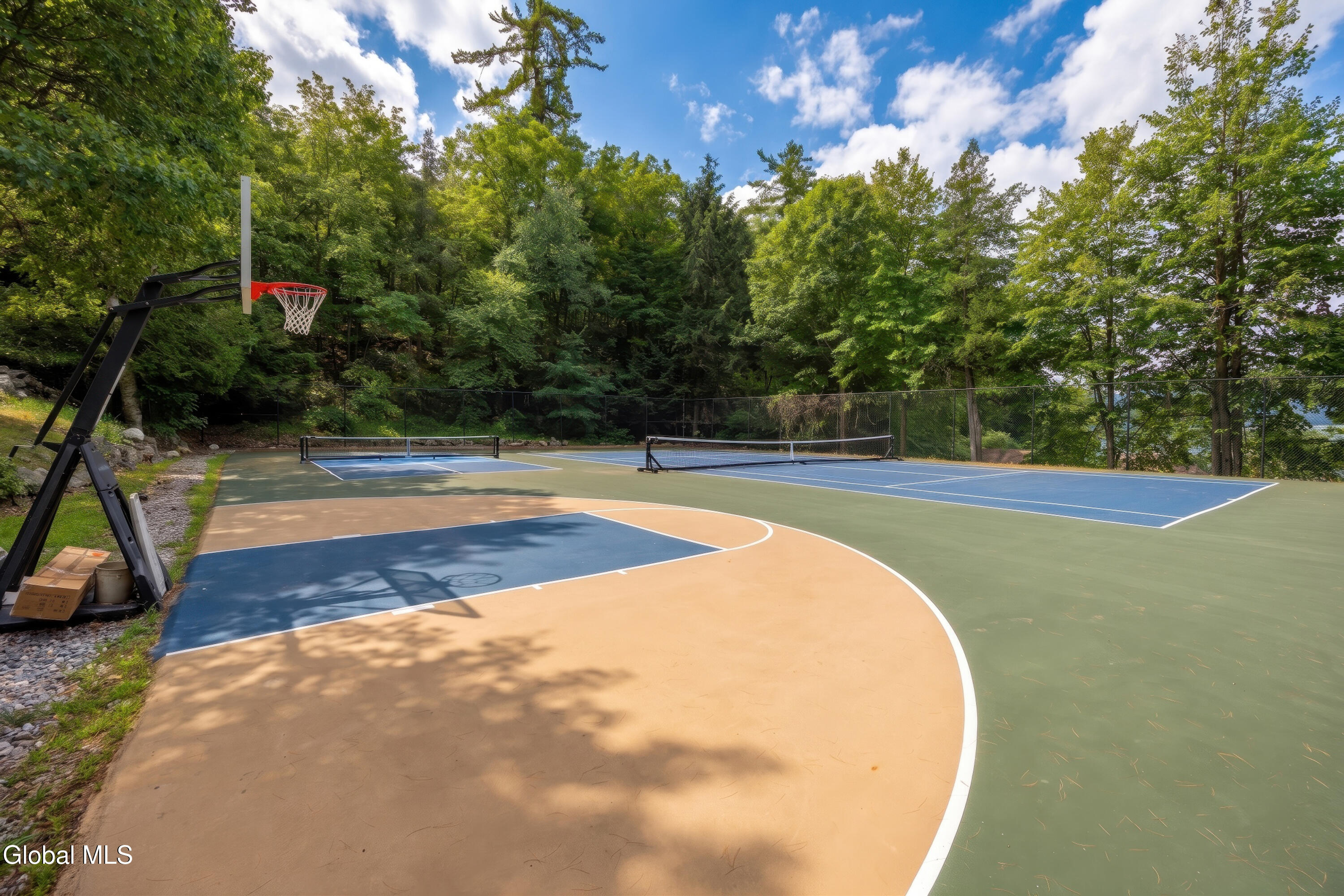 7 White Birch Way