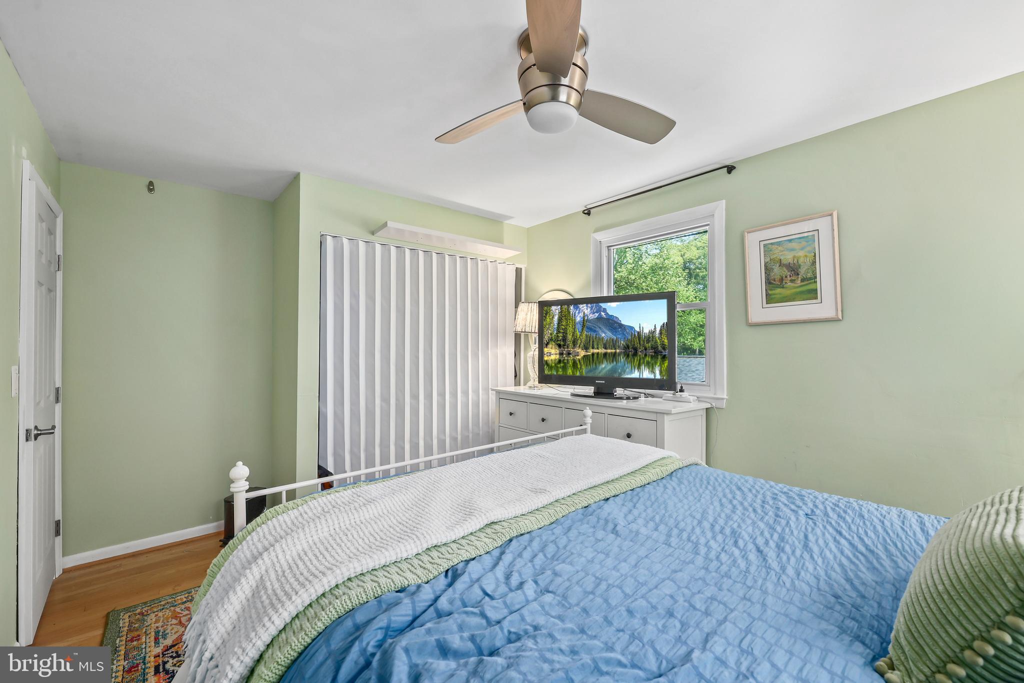 32 SEVERNDALE ROAD