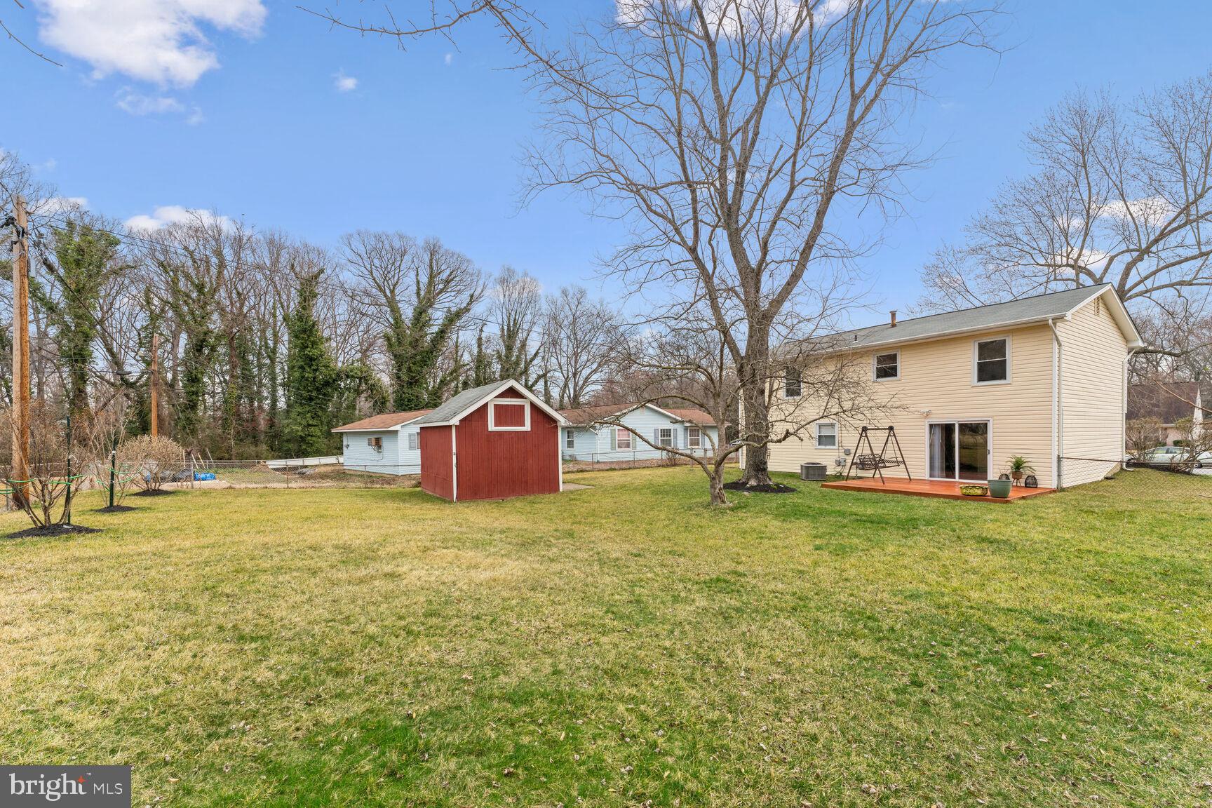 922 Barrington Dr